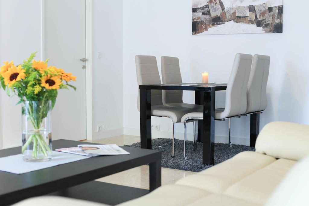 Rafael Kaiser - Paros Apartment - Contactless 24H Check-In Vienna Exterior photo
