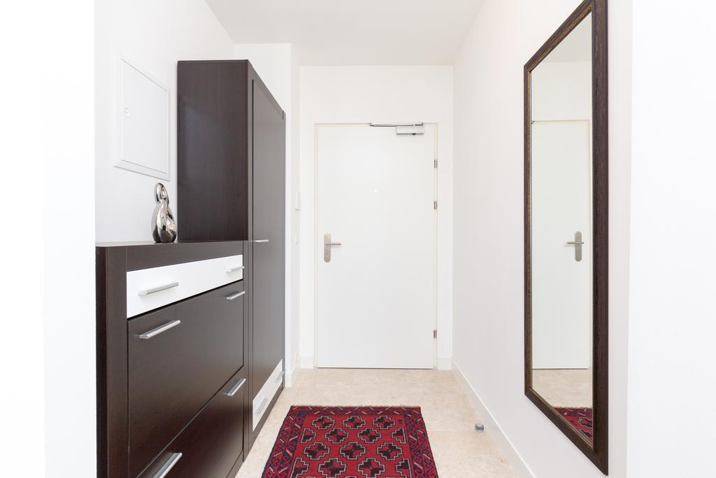 Rafael Kaiser - Paros Apartment - Contactless 24H Check-In Vienna Room photo
